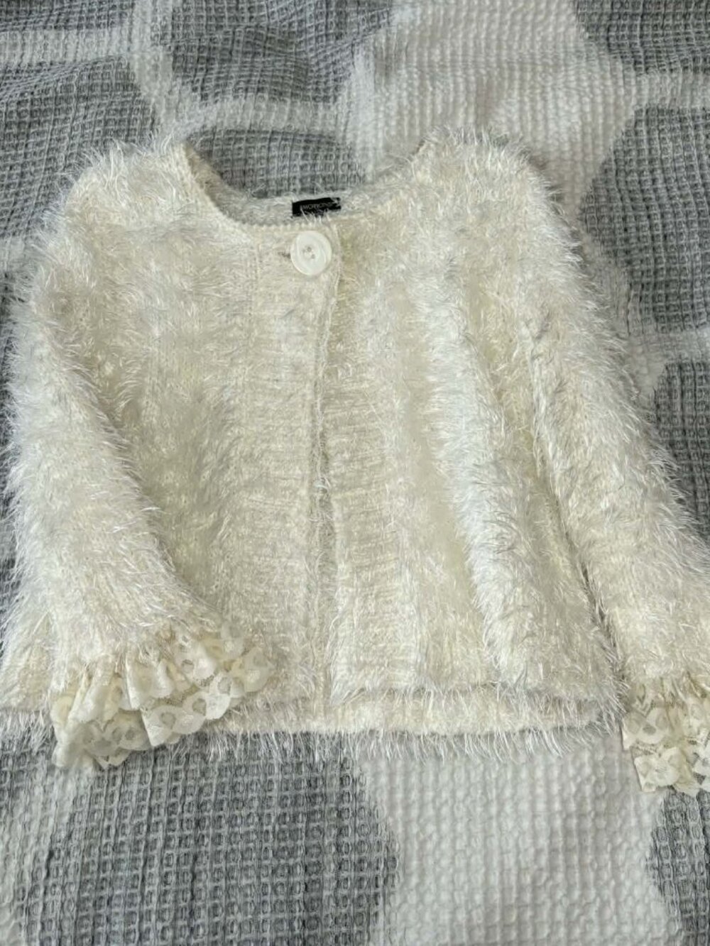 Frilly White Vest With Lace To Go Over A Camisole Or Lighter Top